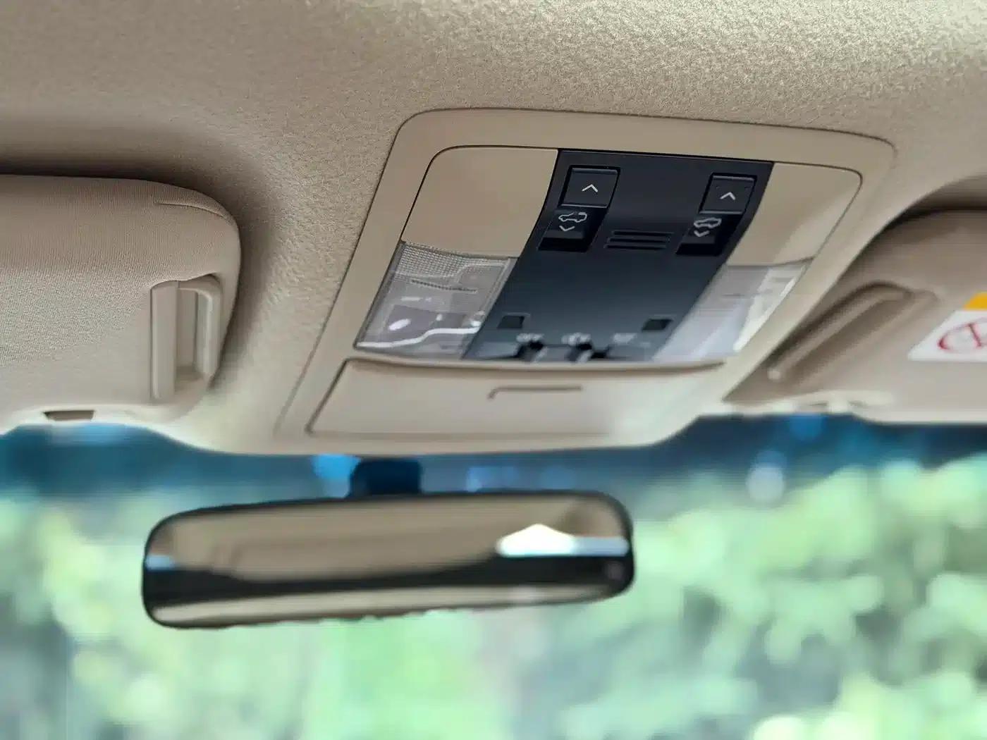 2018 Prado 3.5L Automatic TX-L NAVI — миниатюра 16
