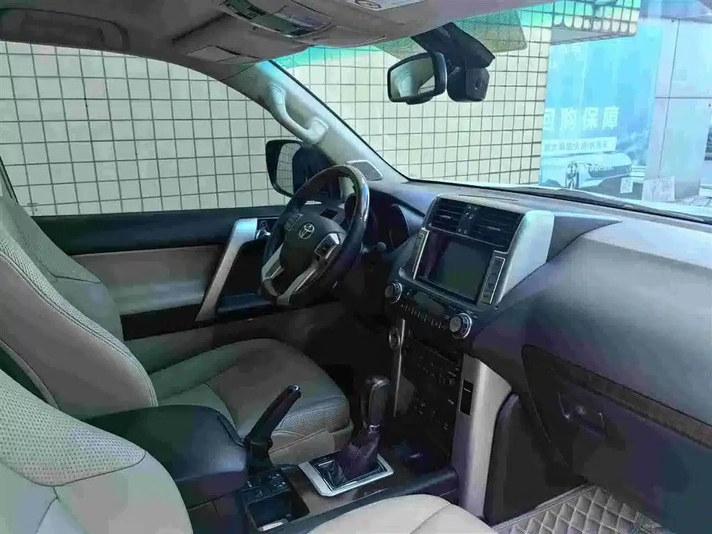 2010 Prado 4.0L Automatic VX NAVI — миниатюра 10
