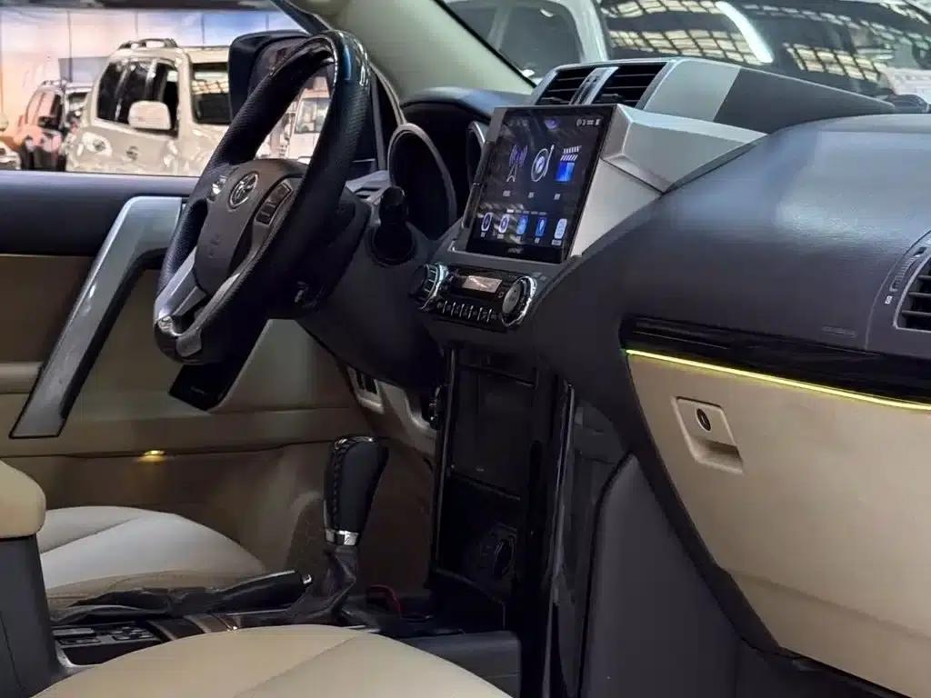 Prado (Imported) 2014 2.7L Automatic Standard Edition — миниатюра 4