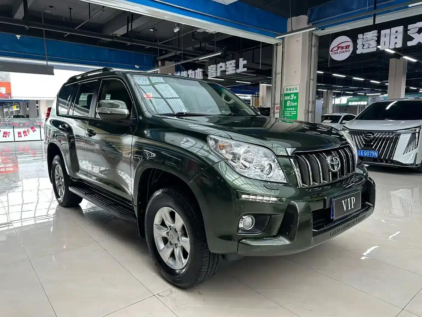 2010 Prado Imported Model 2.7L Automatic Luxury Edition — миниатюра 3