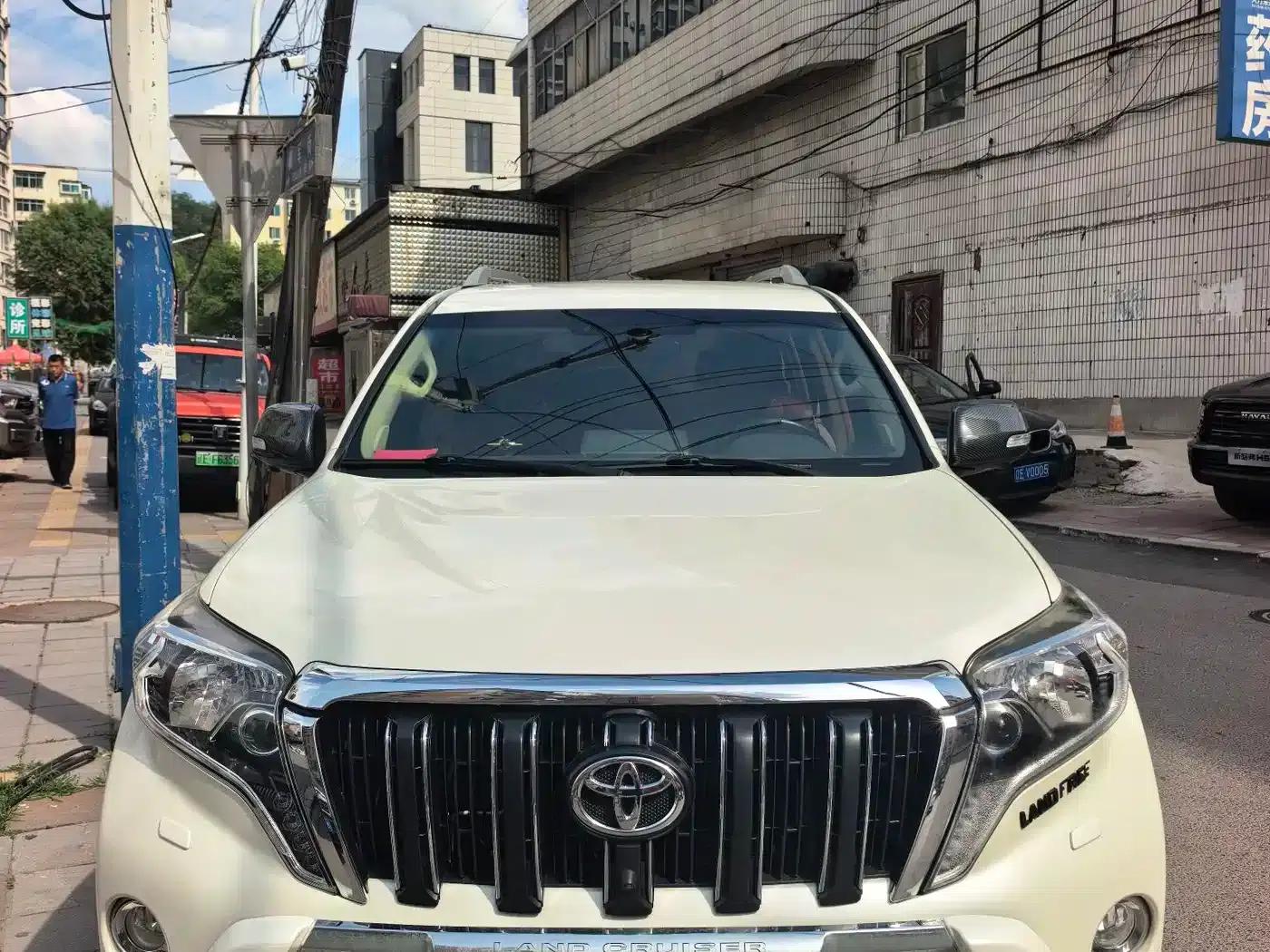 2014 Prado Imported Model 2.7L Automatic Luxury Edition — миниатюра 1