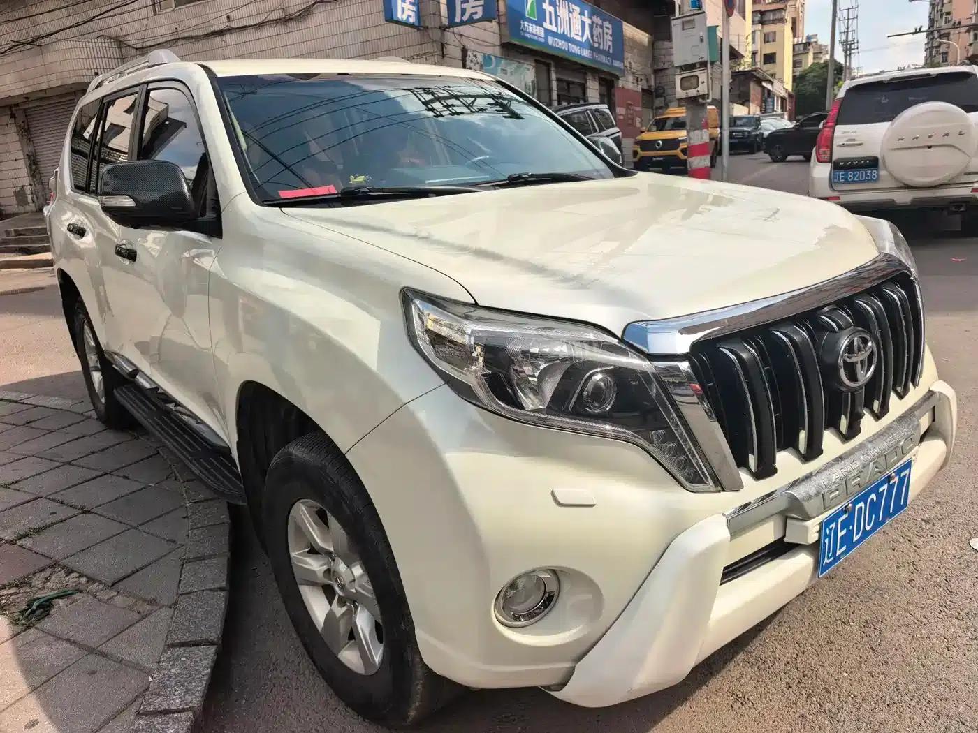 2014 Prado Imported Model 2.7L Automatic Luxury Edition — миниатюра 3