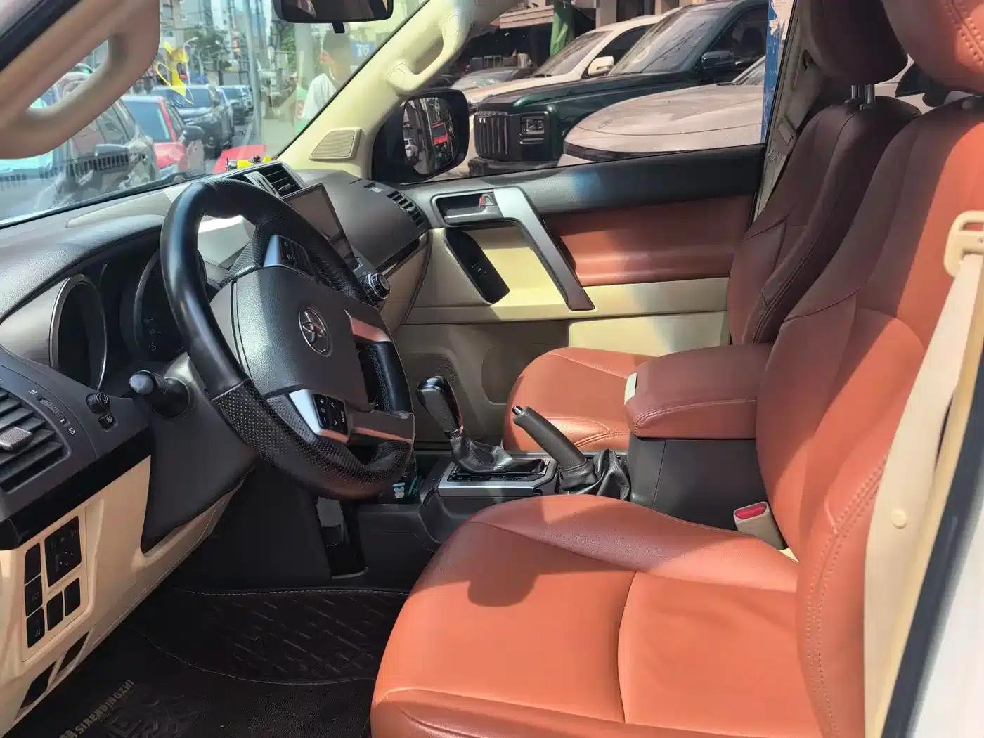 2014 Prado Imported Model 2.7L Automatic Luxury Edition — миниатюра 8