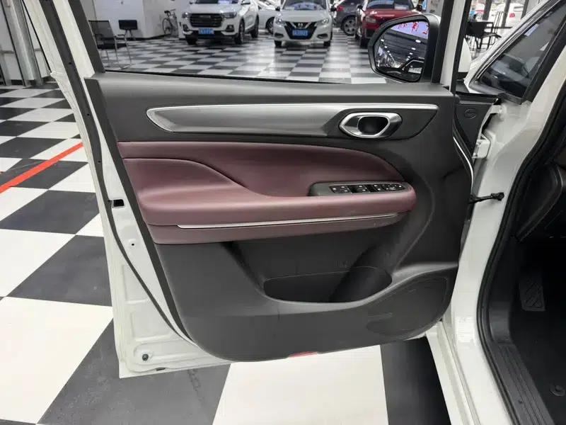 Trumpchi M6 2021 Pro 270T Automatic Luxury Edition — миниатюра 9
