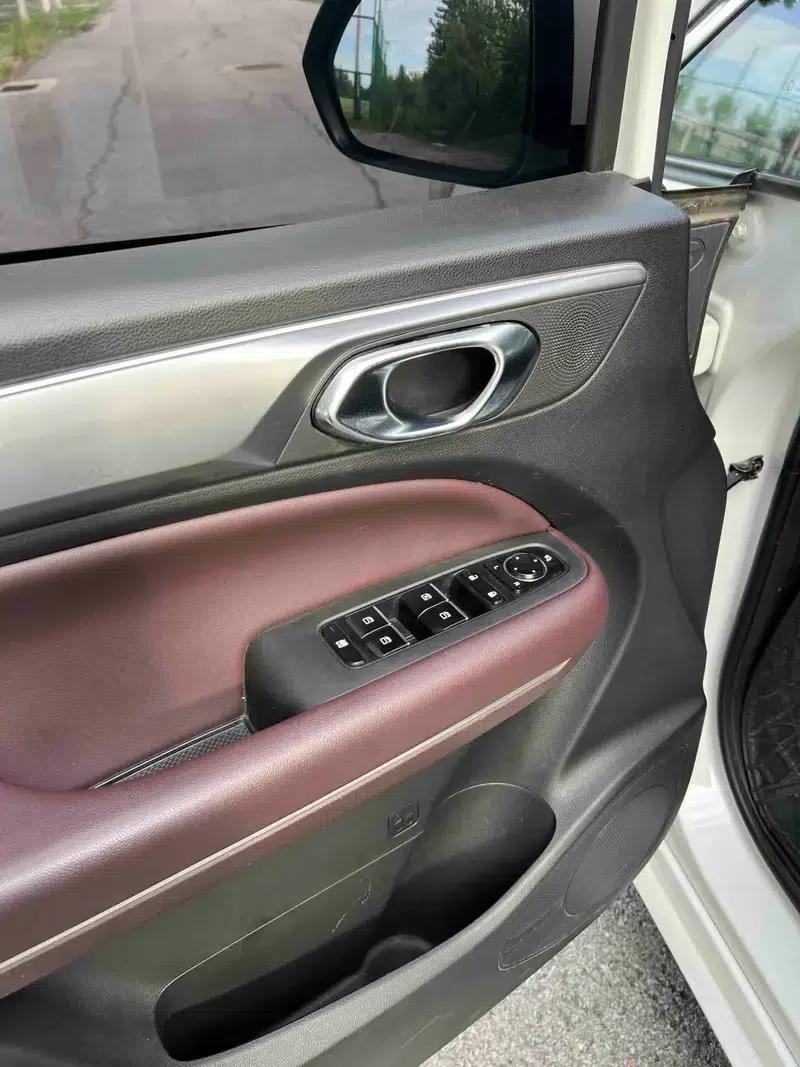 Trumpchi M6 2021 270T Automatic Luxury Edition 7-seater — миниатюра 19