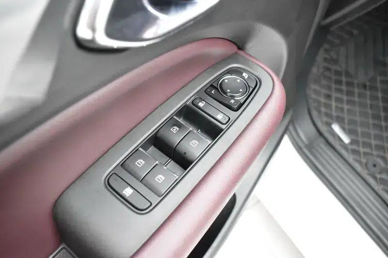 Trumpchi M6 2021 Pro 270T AT Luxury Edition — миниатюра 20