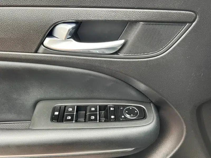 Trumpchi M6 2021 270T Automatic Luxury Edition 7-seater — миниатюра 16