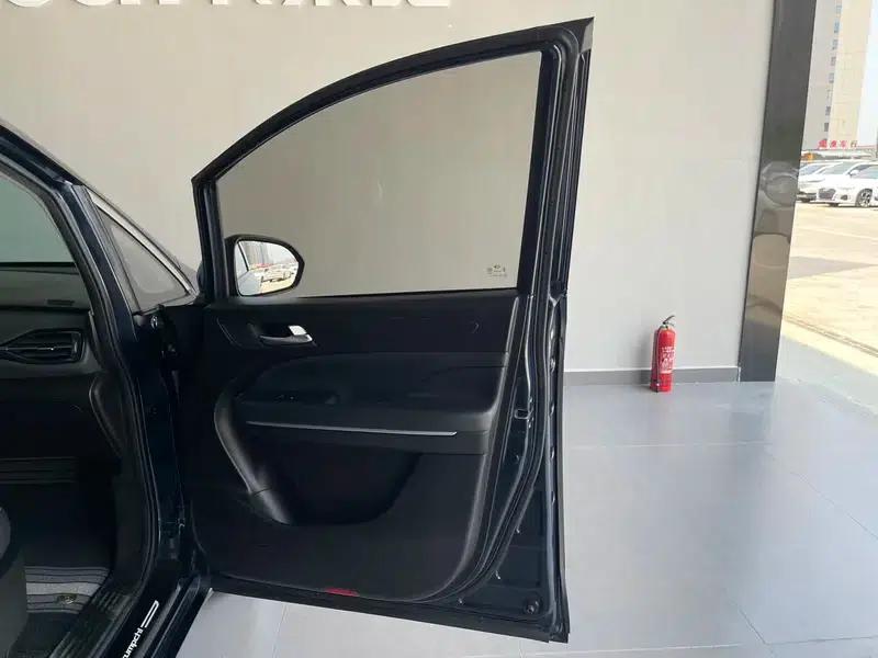 Trumpchi M6 2021 270T Automatic Luxury Edition 7-seater — миниатюра 30