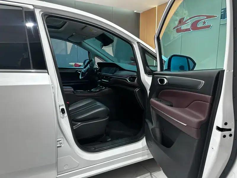 Trumpchi M6 2023 PRO 270T WDCT Luxury Edition — миниатюра 19