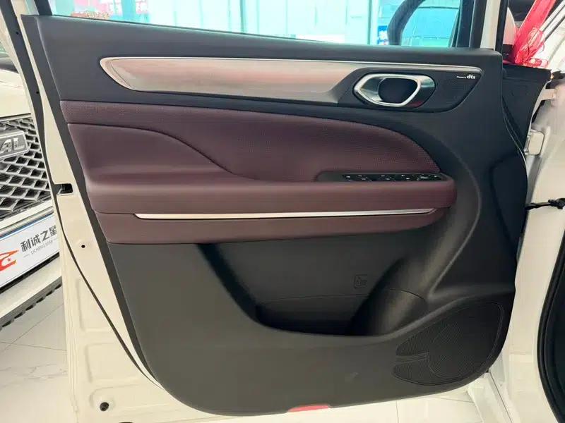Trumpchi M6 2023 PRO 270T WDCT Luxury Edition — миниатюра 9
