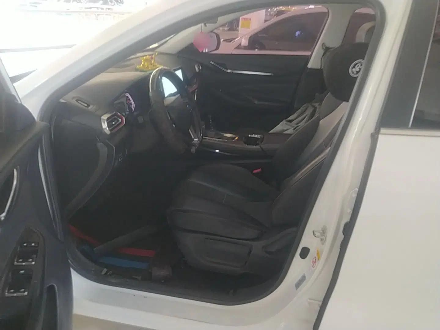 CHANGAN OSHAN X5 2021 1.6L CVT Luxury Model — миниатюра 17
