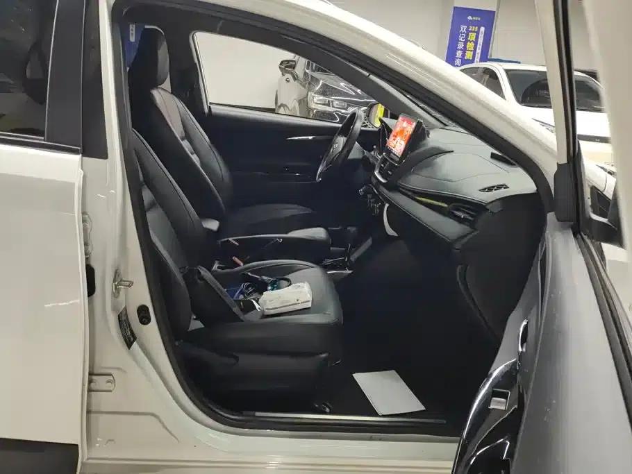 YARiS L 2021 Model YARiS X 1.5L CVT Luxury Edition — миниатюра 8
