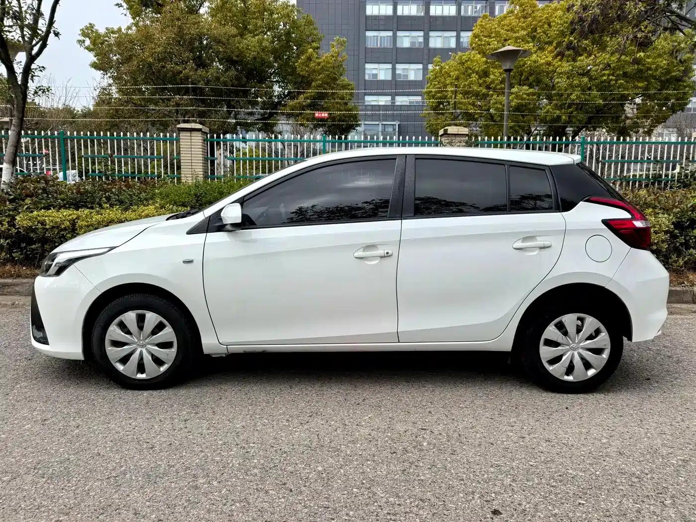 YARiS L Zhixuan 2016 Facelift 1.5E CVT Dynamic Edition — миниатюра 3