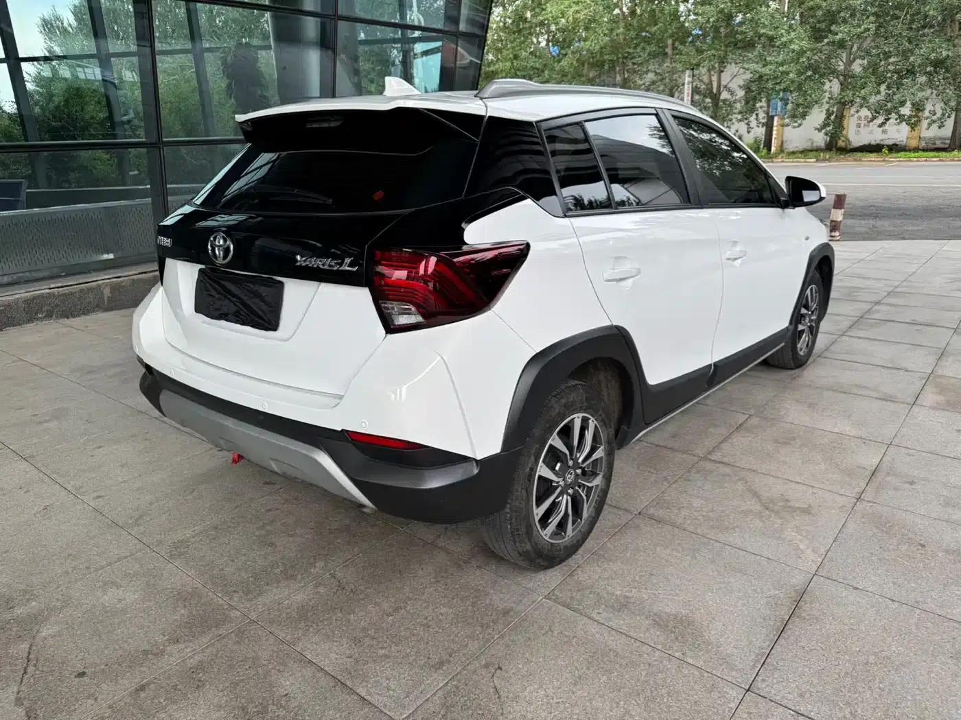 YARiS L 2022 Model YARiS X 1.5L CVT Luxury PLUS Edition — миниатюра 6