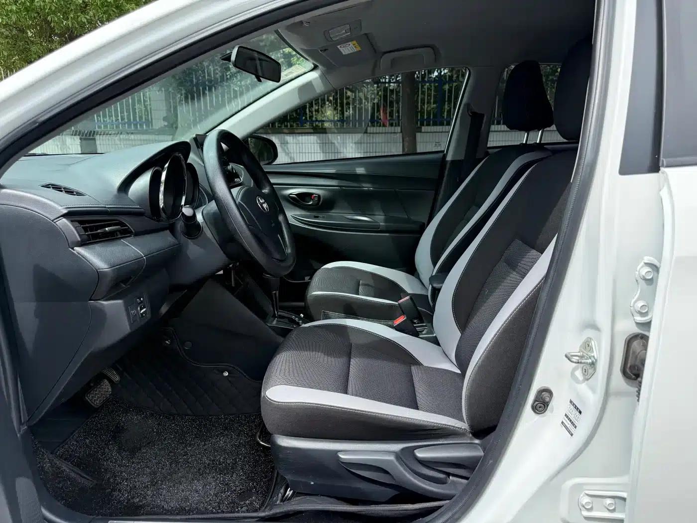 YARiS L Zhixuan 2021 1.5L CVT Leading Edition — миниатюра 11