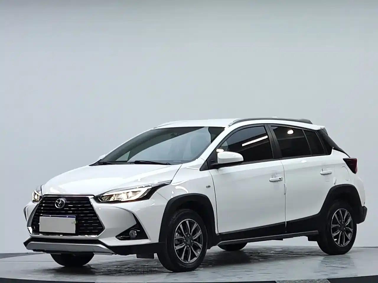 YARiS L Zhixuan 2022 1.5L CVT Luxury PLUS Edition — миниатюра 1