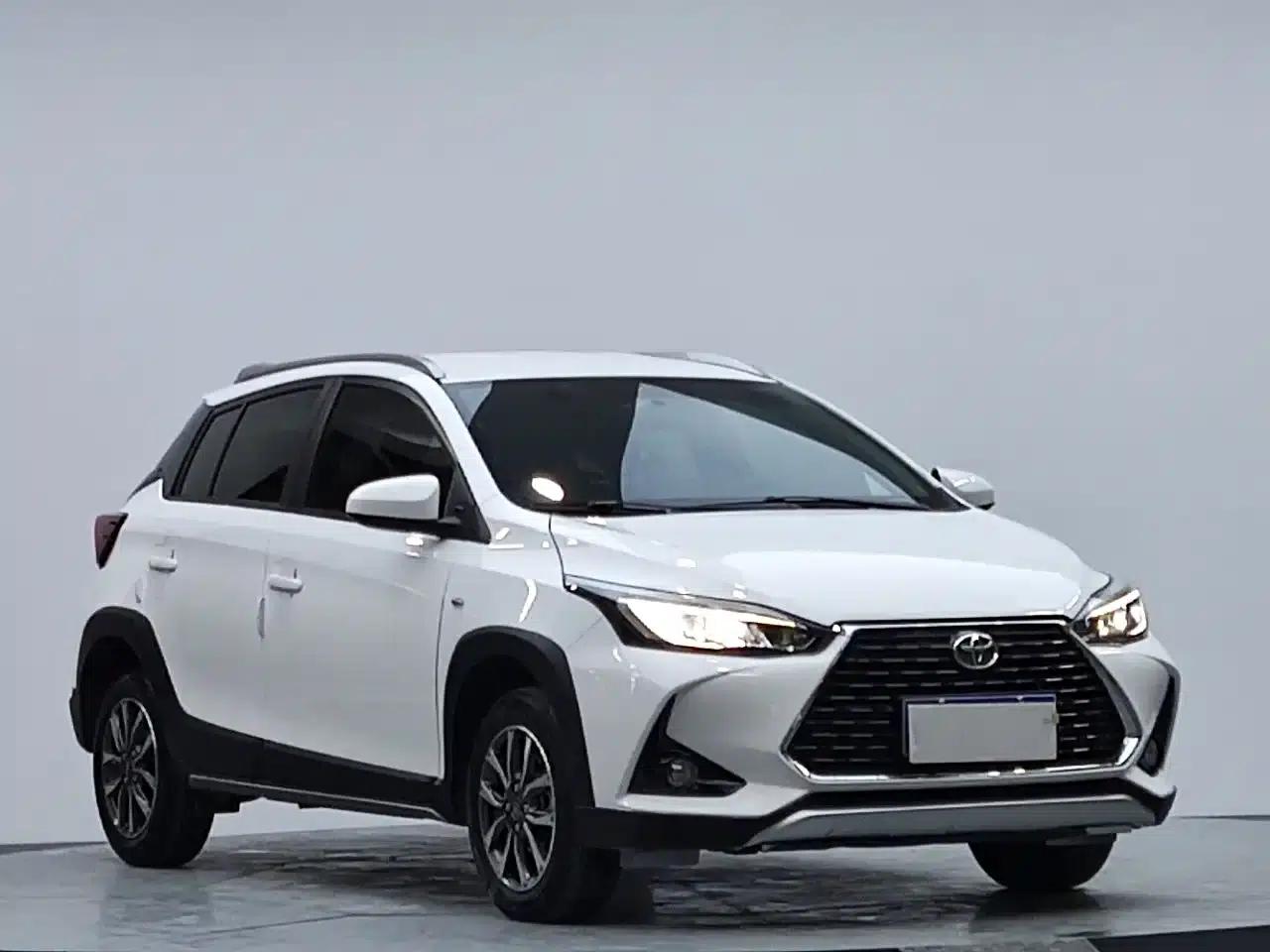 YARiS L Zhixuan 2022 1.5L CVT Luxury PLUS Edition — миниатюра 5