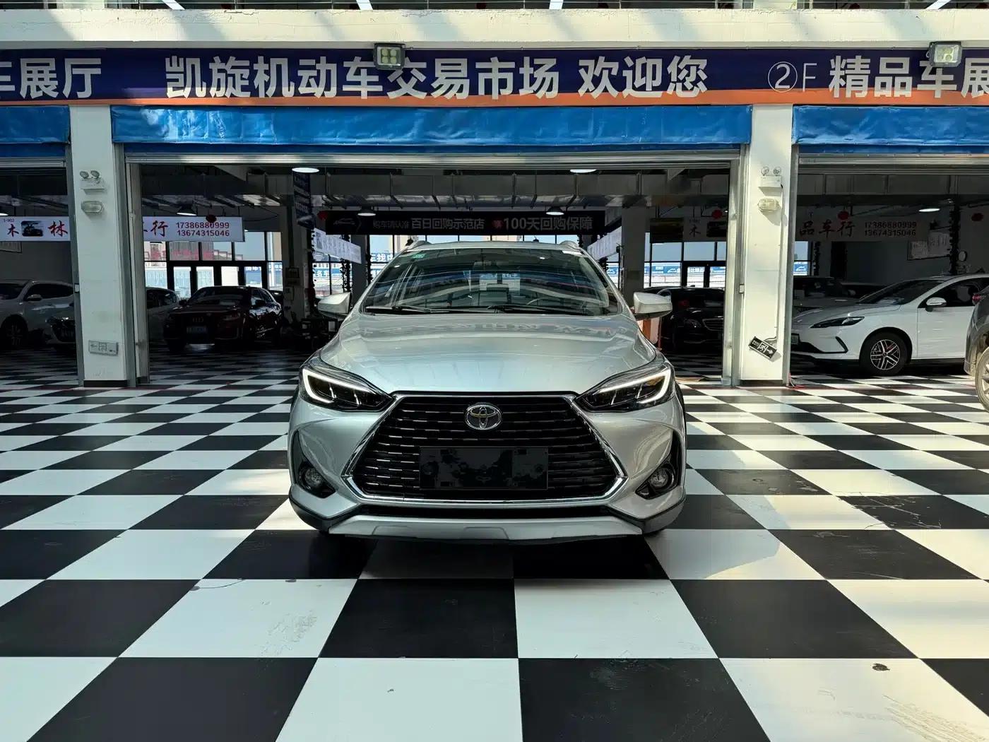 YARiS L 2022 Model YARiS X 1.5L CVT Luxury PLUS Edition — миниатюра 2