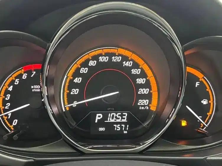 YARiS L 2022 Model YARiS X 1.5L CVT Leading PLUS Edition — миниатюра 12