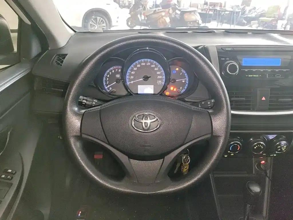 YARiS L Zhixuan 2016 Facelift 1.5E CVT Dynamic Edition — миниатюра 11