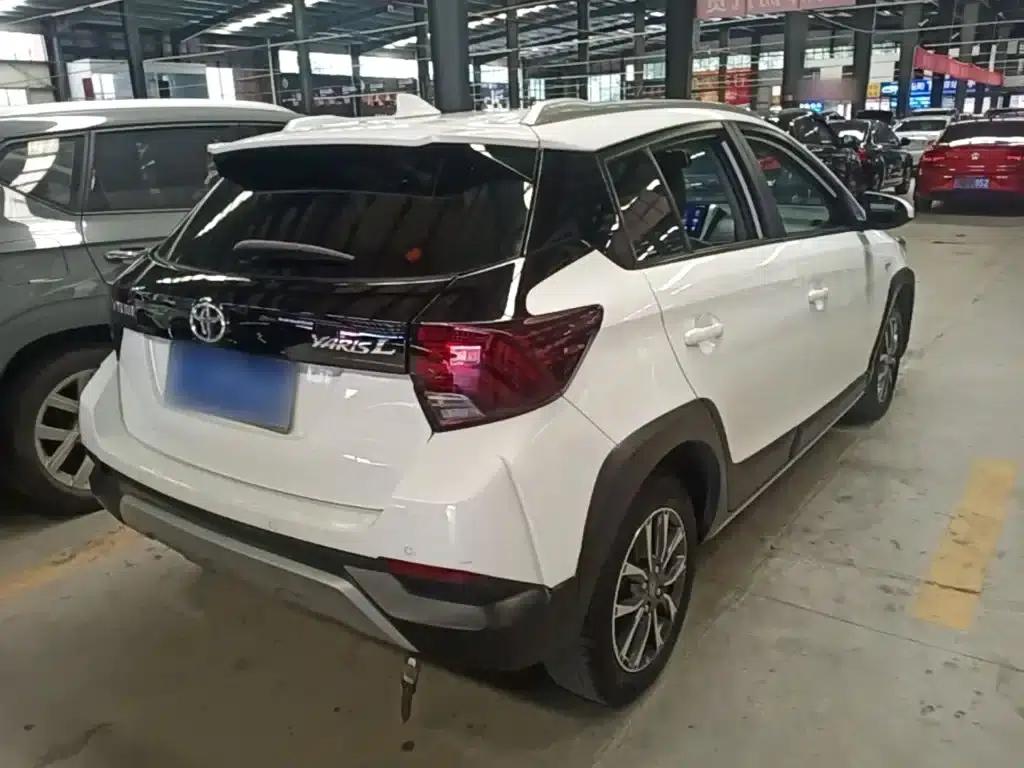 YARiS L 2020 Model YARiS X 1.5L CVT Luxury Edition — миниатюра 7
