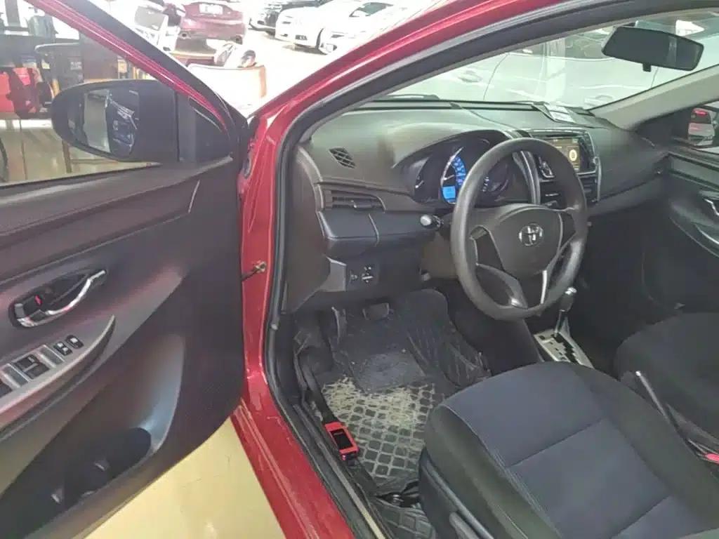 YARiS L Zhixuan 2015 1.5E Automatic Dynamic Edition — миниатюра 16