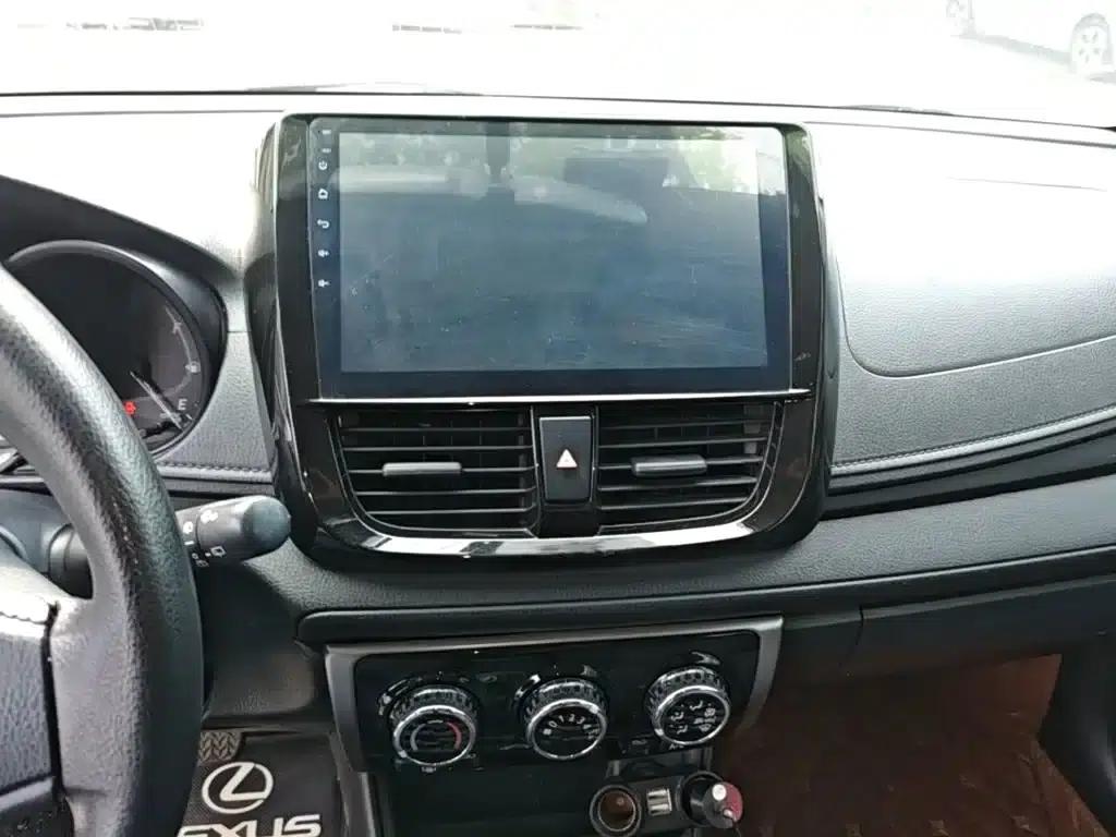 YARiS L Zhixuan 2016 Facelift 1.5E CVT Dynamic Edition — миниатюра 13