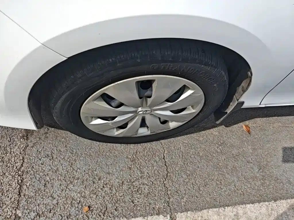 YARiS L Zhixuan 2016 Facelift 1.5E CVT Dynamic Edition — миниатюра 23