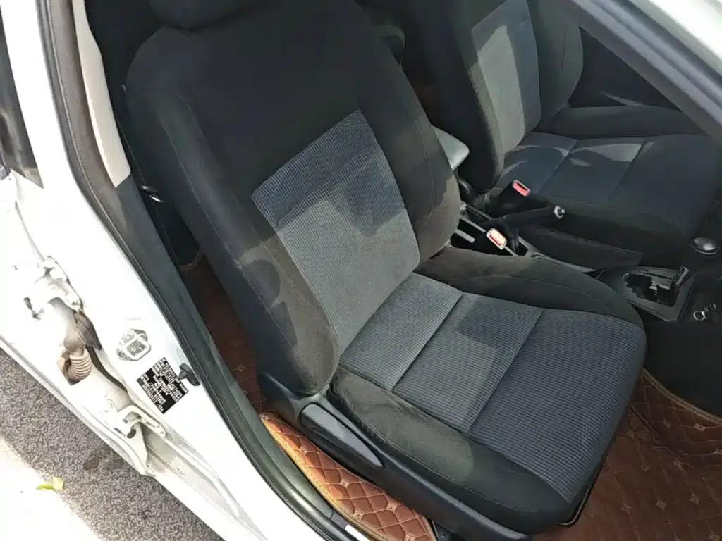 YARiS L Zhixuan 2016 Facelift 1.5E CVT Dynamic Edition — миниатюра 25