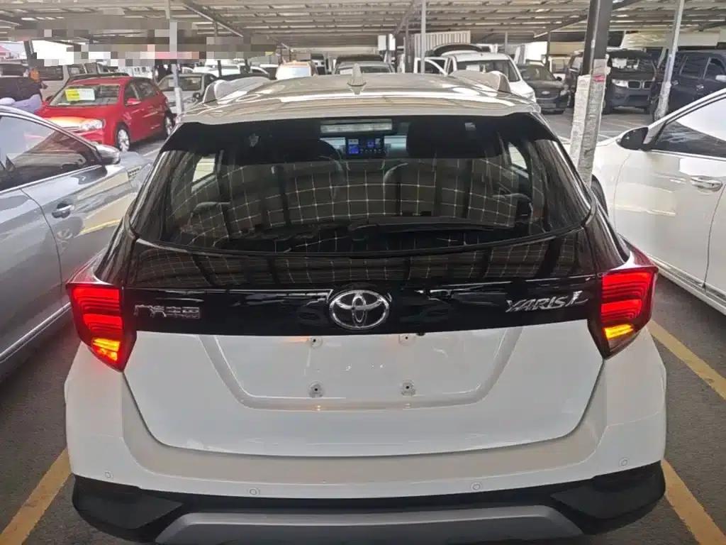 YARiS L 2021 Model YARiS X 1.5L CVT Leading Edition — миниатюра 6