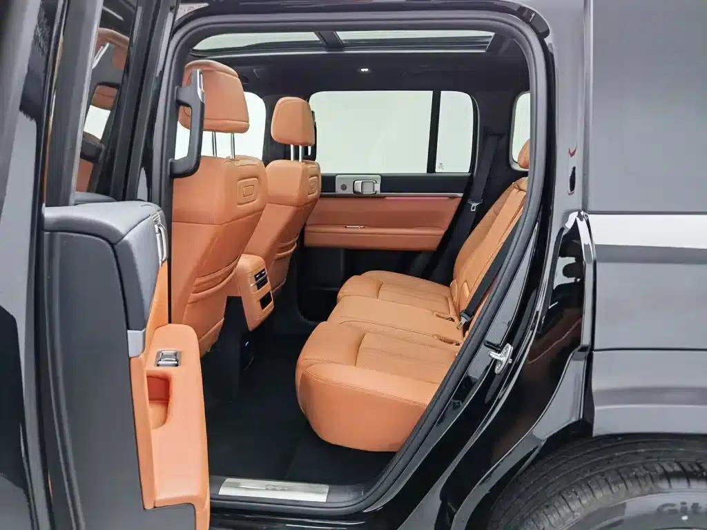Titanium 7 2025 Model 190KM 4WD Ultra Edition — миниатюра 15