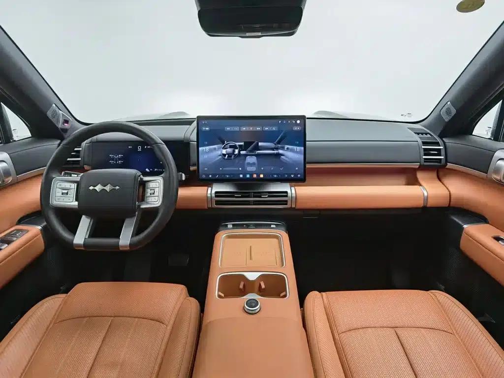 Titanium 7 2025 Model 190KM 4WD Ultra Edition — миниатюра 5