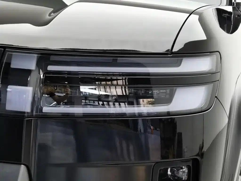 Titanium 7 2025 Model 190KM 4WD Ultra Edition — миниатюра 7