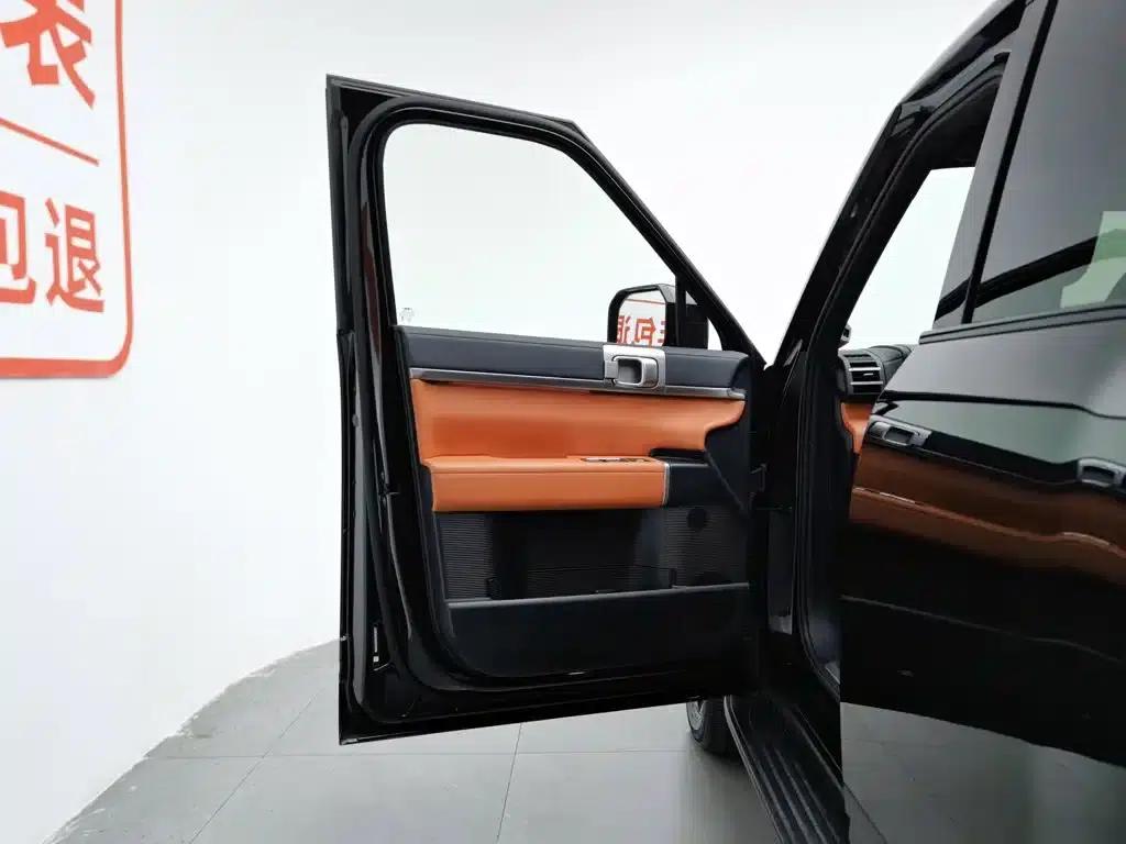 Titanium 7 2025 Model 190KM 4WD Ultra Edition — миниатюра 8