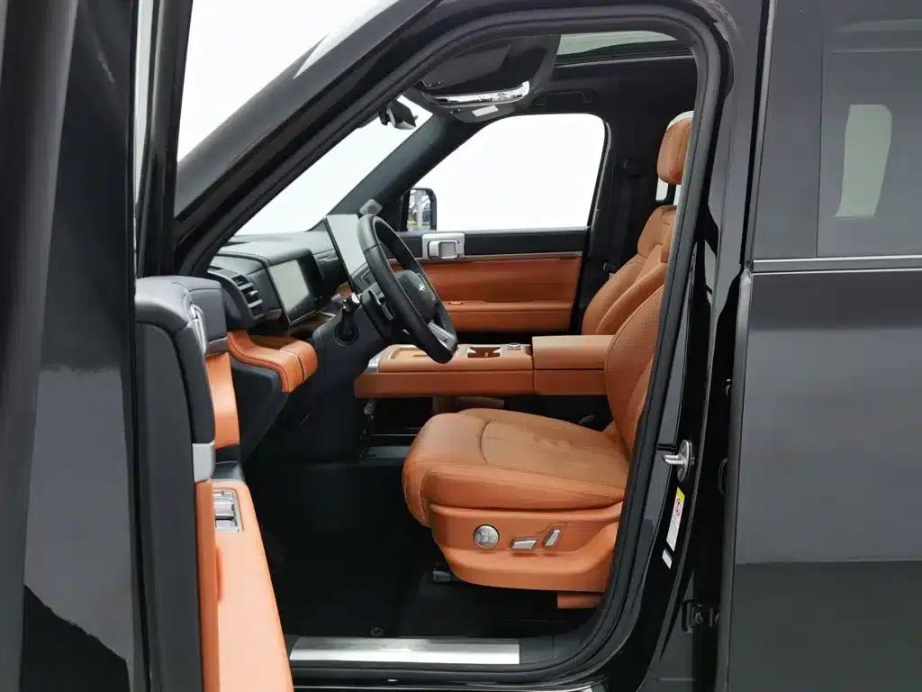 Titanium 7 2025 Model 190KM 4WD Ultra Edition — миниатюра 10