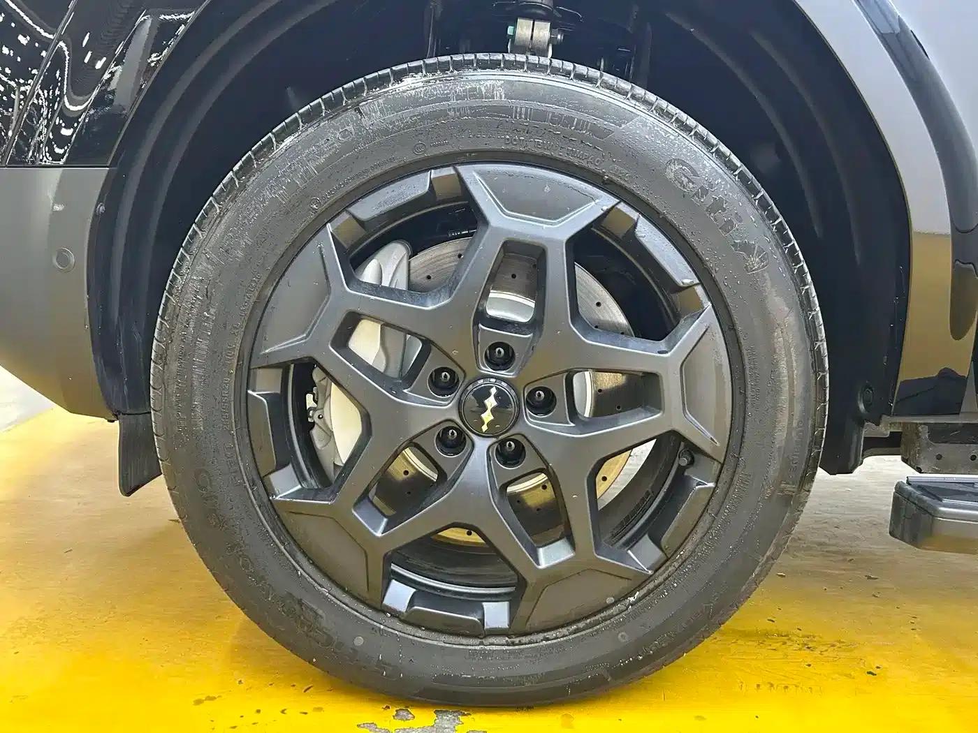 Titanium 7 2025 Model 190KM 4WD Ultra Edition — миниатюра 10