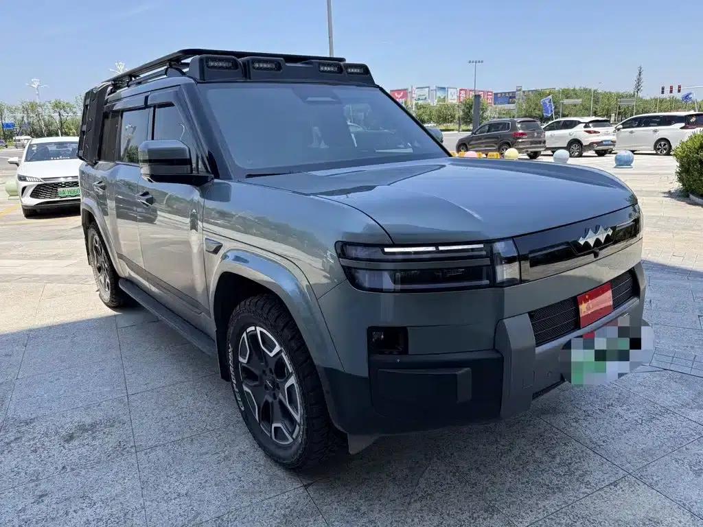 Titanium 7 2025 Model 200KM 2WD Max Edition — миниатюра 3