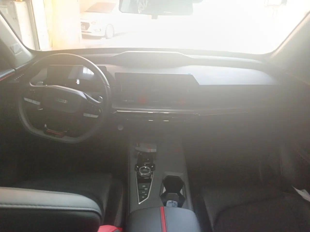 CHANGAN OSHAN Z6 2022 Blue Whale 1.5T DCT Luxury Model — миниатюра 9