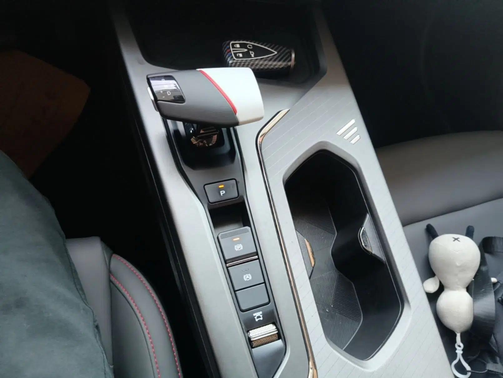 CHANGAN OSHAN X5 PLUS 2023 1.5T DCT Excellence Edition — миниатюра 16