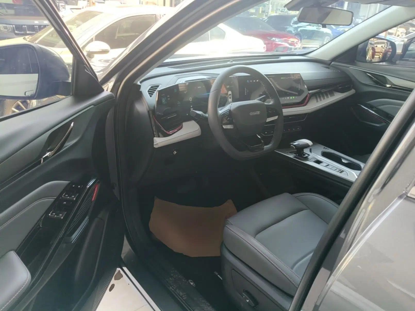 CHANGAN OSHAN X5 PLUS 2023 1.5T DCT Excellence Edition — миниатюра 18