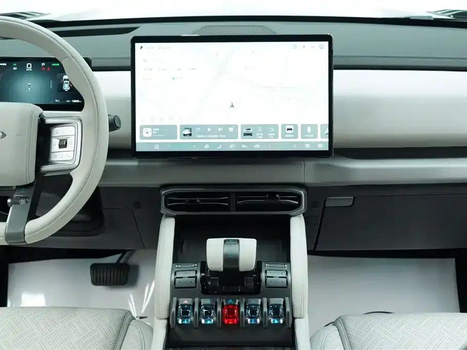 Titanium 3 2025 Model 501KM AWD Drone Edition — миниатюра 14
