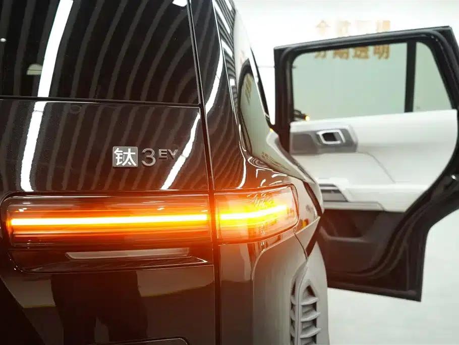 Titanium 3 2025 Model 501KM AWD Drone Edition — миниатюра 7