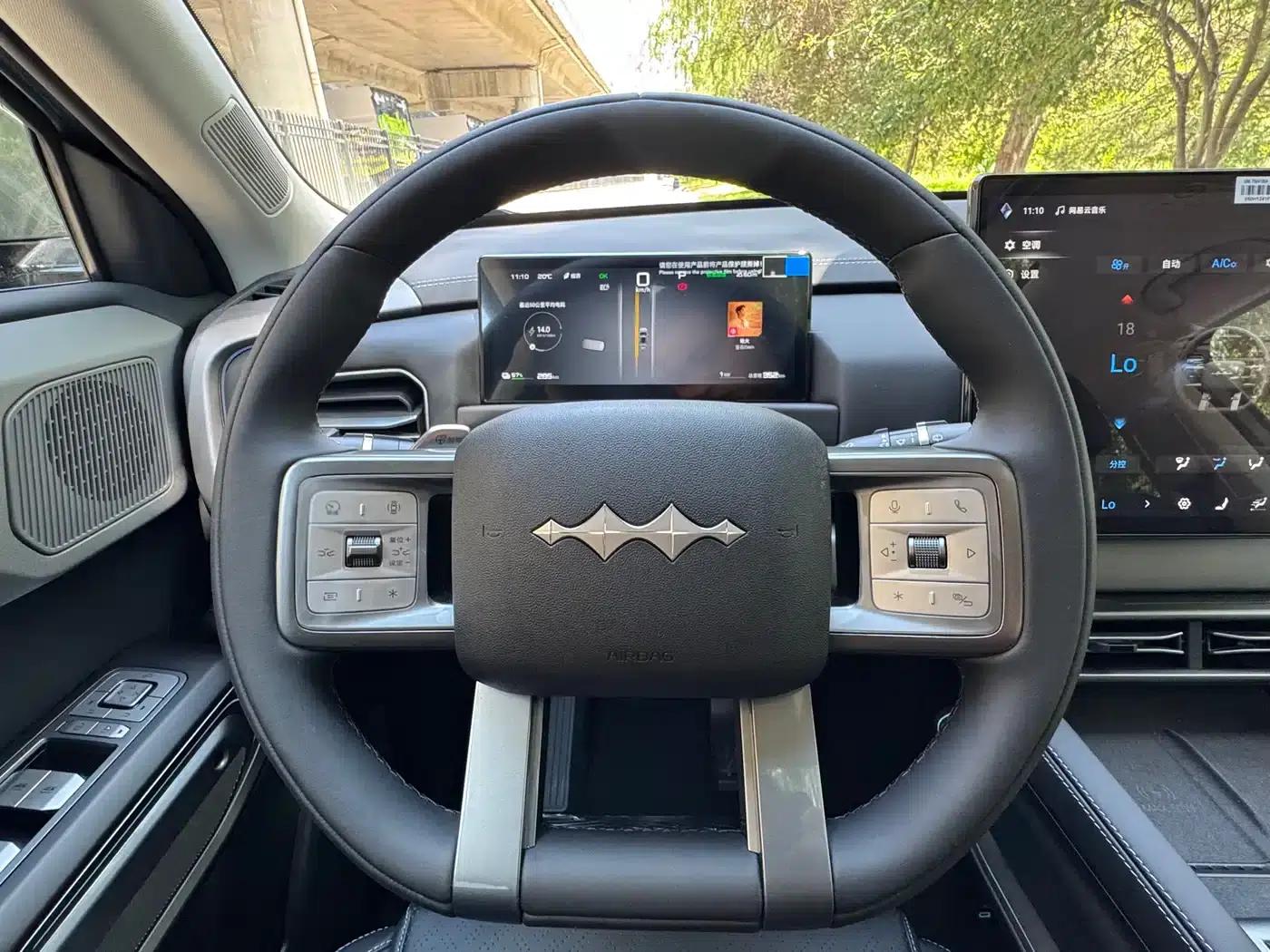 Titanium 3 2025 Model 501KM Rear-Wheel Drive Max Edition — миниатюра 17