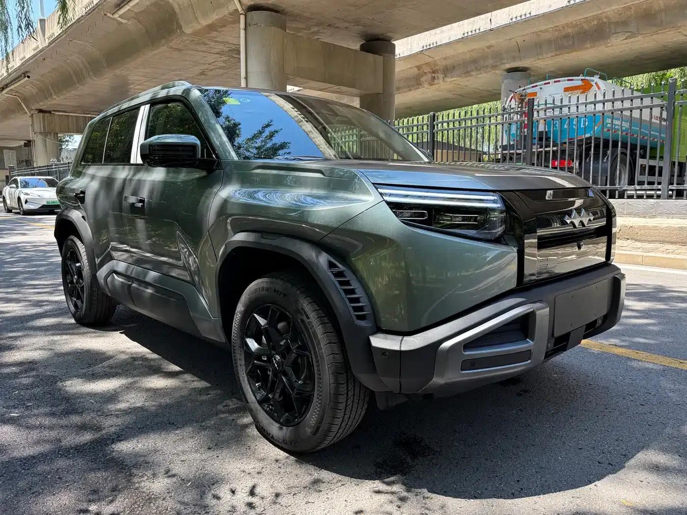Titanium 3 2025 Model 501KM Rear-Wheel Drive Max Edition — миниатюра 5