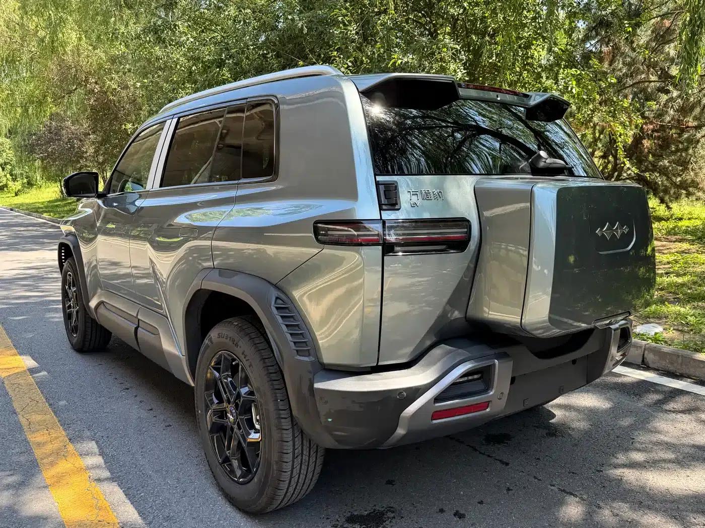 Titanium 3 2025 Model 501KM Rear-Wheel Drive Max Edition — миниатюра 8