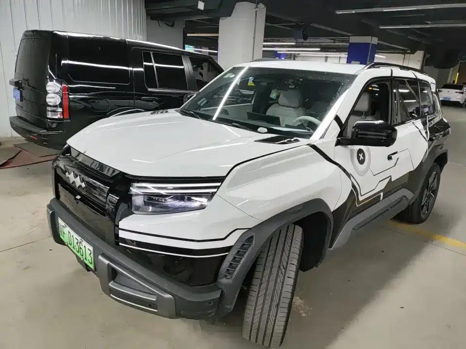 Titanium 3 2025 Model 501KM AWD Ultra Edition — миниатюра 1