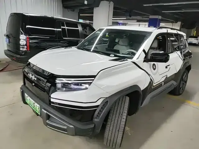 Titanium 3 2025 Model 501KM AWD Ultra Edition