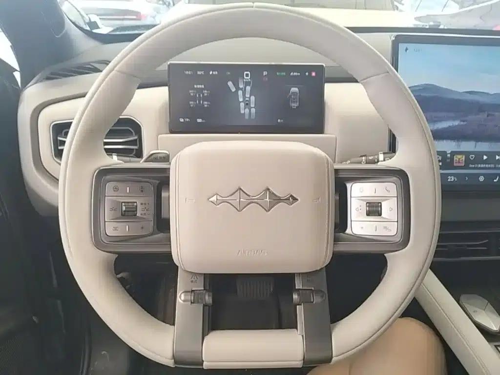 Titanium 3 2025 501KM AWD Max Edition — миниатюра 11