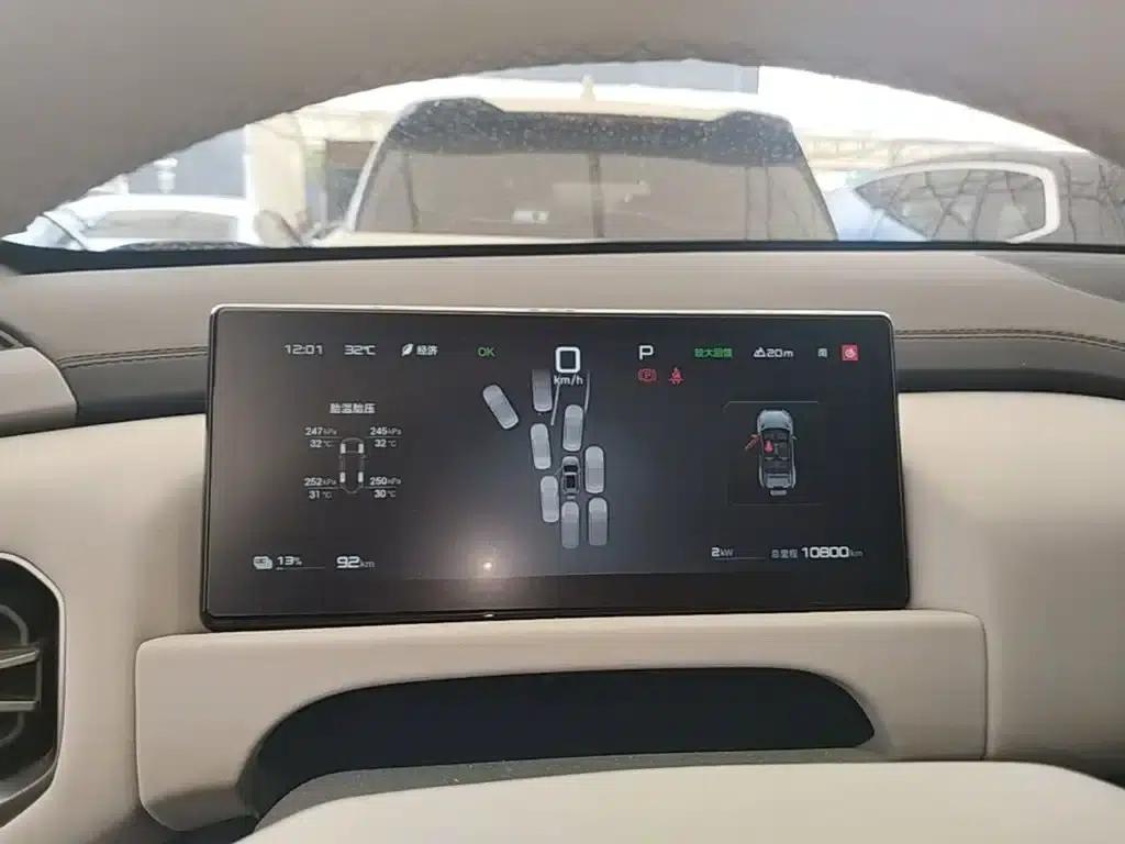 Titanium 3 2025 501KM AWD Max Edition — миниатюра 12