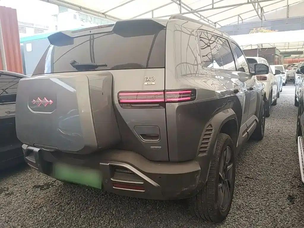 Titanium 3 2025 501KM AWD Max Edition — миниатюра 7